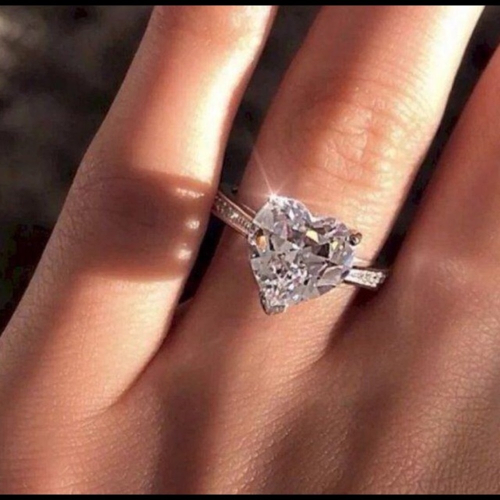NEW Silver Diamond Heart Ring